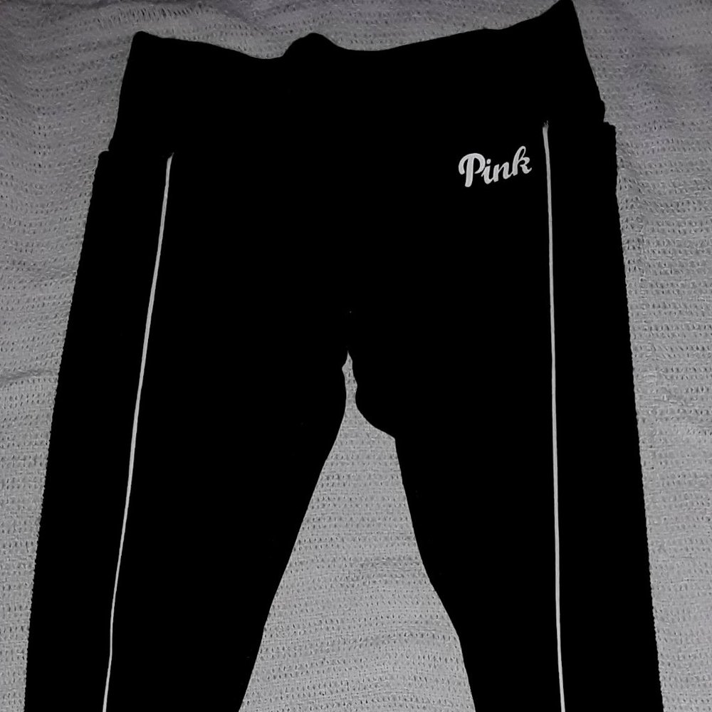 PINK VS Ultimate Black Leggings w/mesh sides. Size S